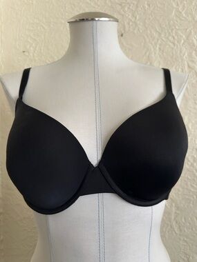 Victoria’s Secret Black Uplift Semi Demi Classic Bra 36D